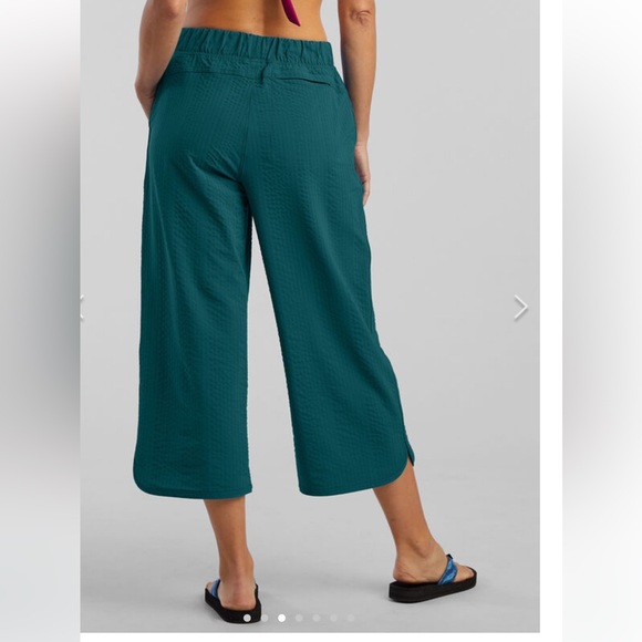 Hard to Find! New Title Nine Slaycation Cropped Textured Pant, Black, Medium - Picture 9 of 12